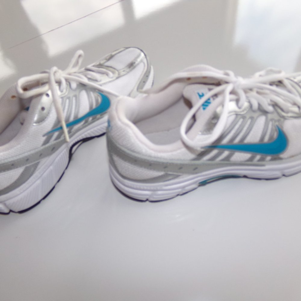 NIKE SNEAKERS - Picture 7 of 7